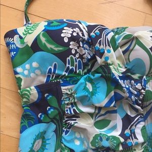 Bandeau suit with removable halter strap